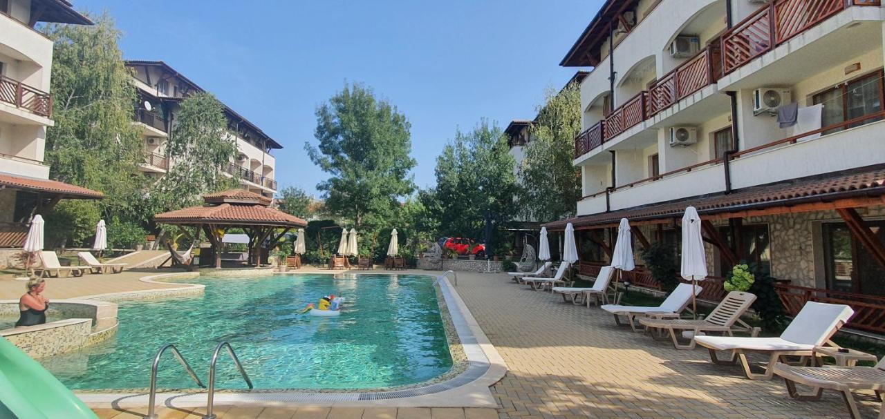 Mm Complex Apartment Primorsko Ngoại thất bức ảnh